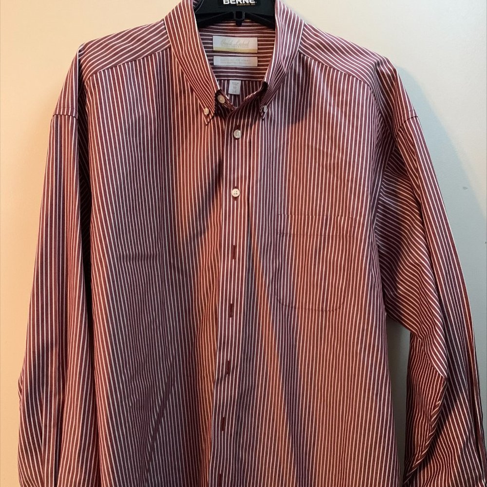 Gold Label Roundtree Yorke Dress Shirt SZ Large 16/34  LS Red White No Iron